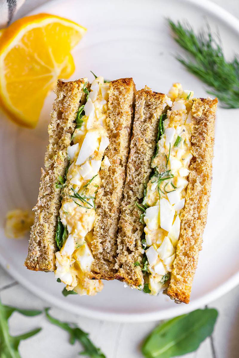 Egg dill sandwich